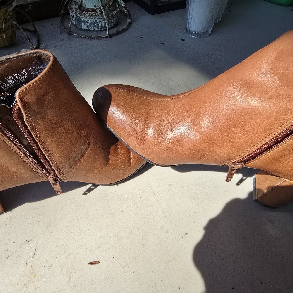 Hush Puppies booties